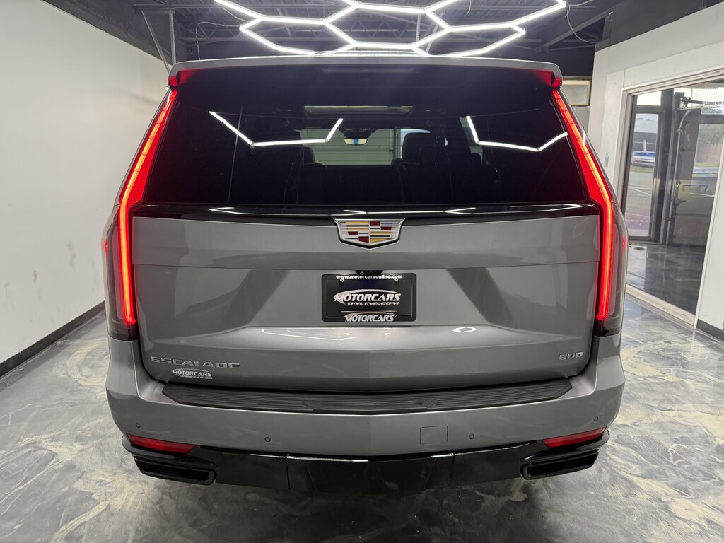Used 2023 Cadillac Escalade 4WD Sport SUV