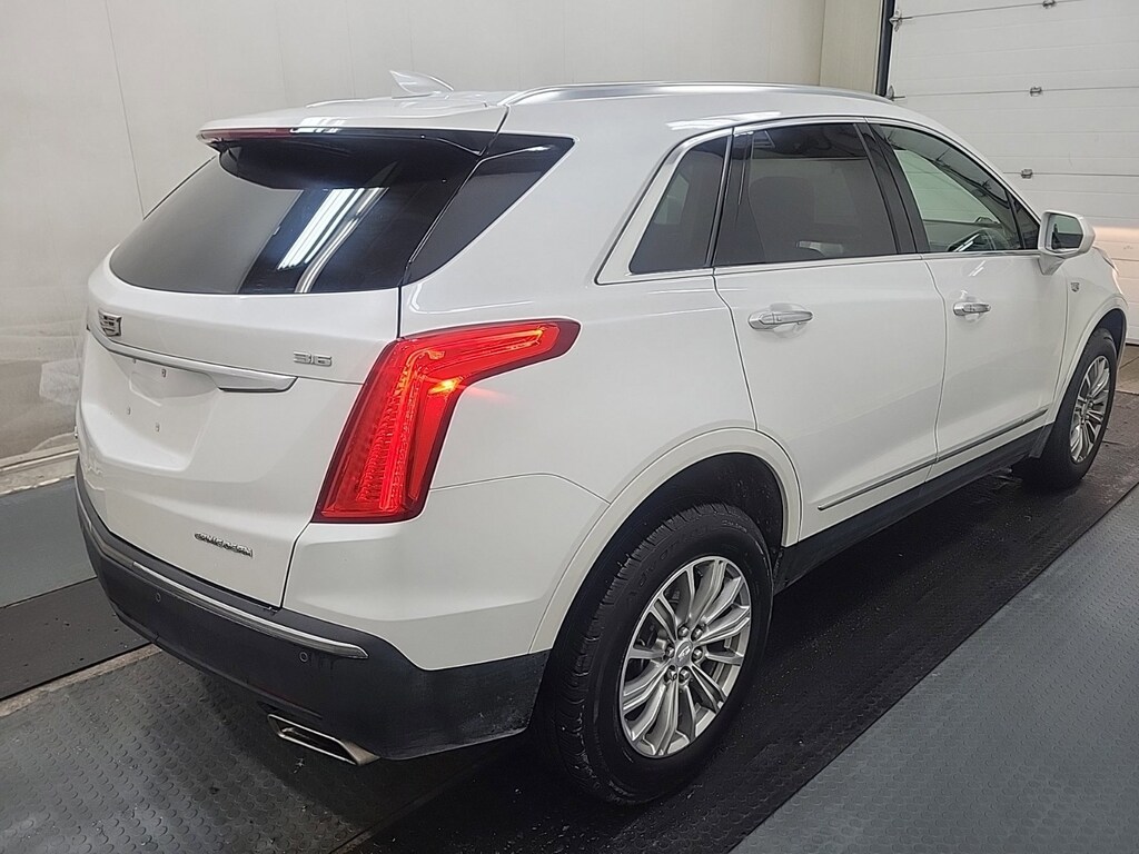 Used 2019 Cadillac XT5 Luxury AWD SUV