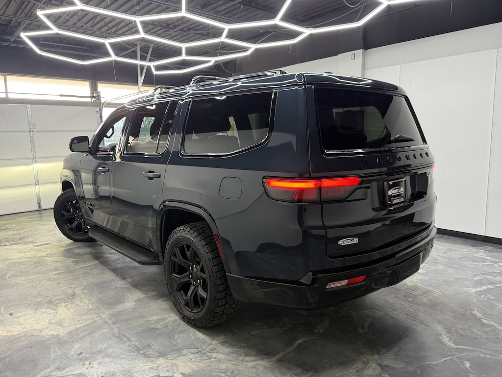 Used 2023 Jeep Wagoneer Series II Carbide SUV