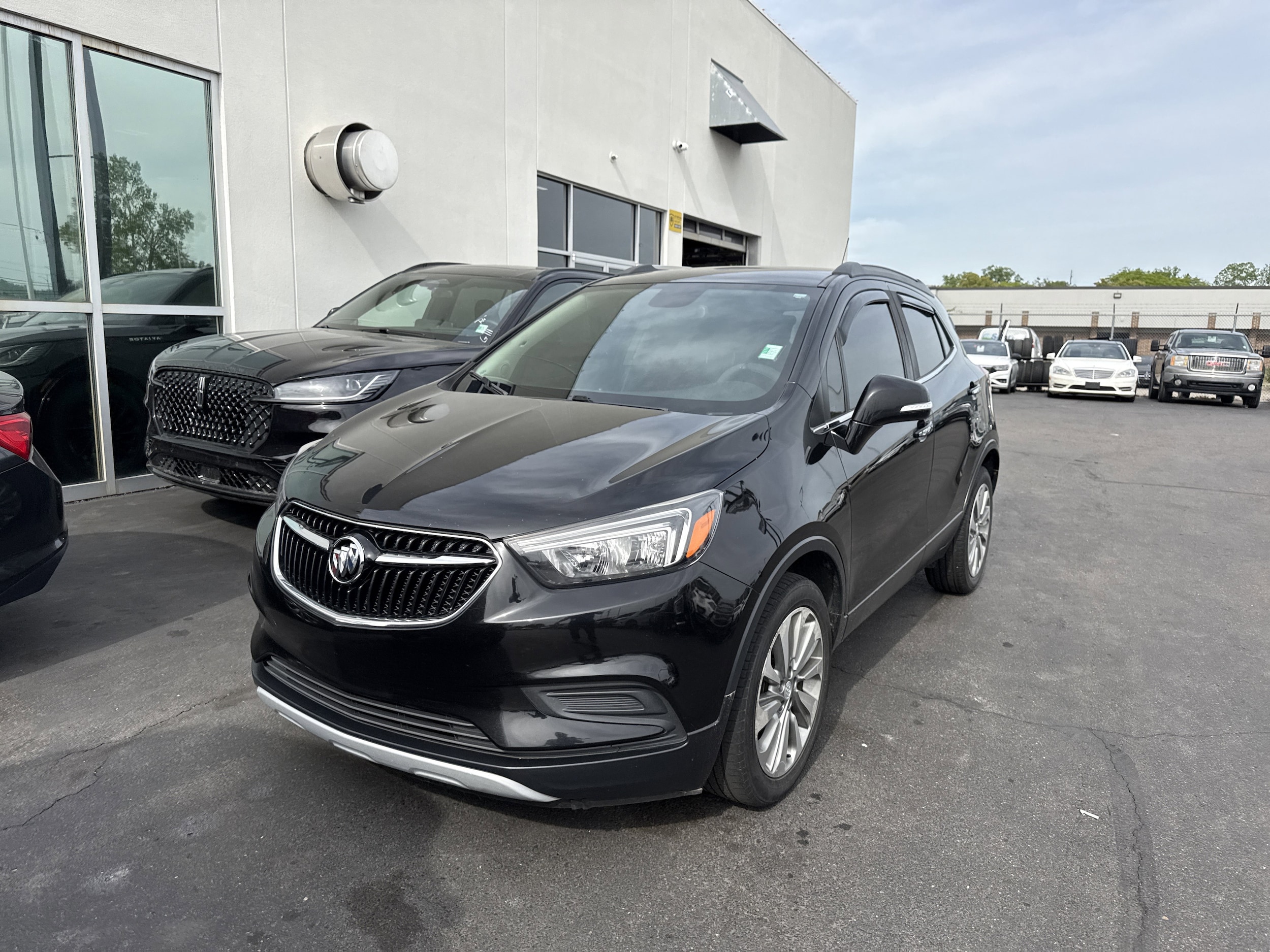 2017 Buick Encore Preferred's photo