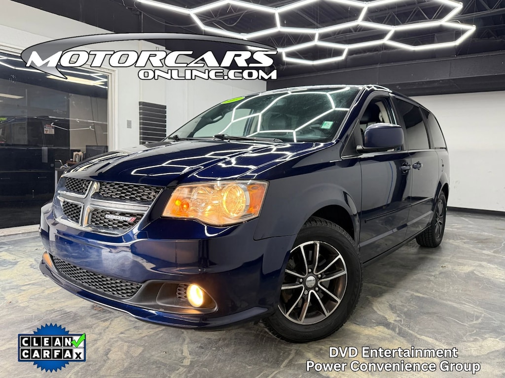Used 2017 Dodge Grand Caravan SE Plus Van