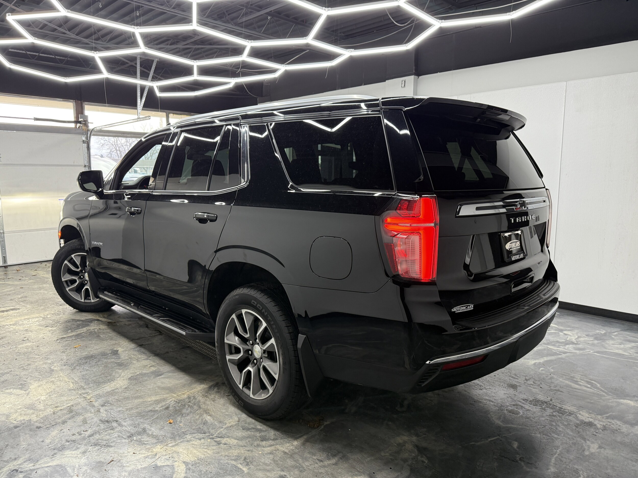 2023 Chevrolet Tahoe LS photo 3