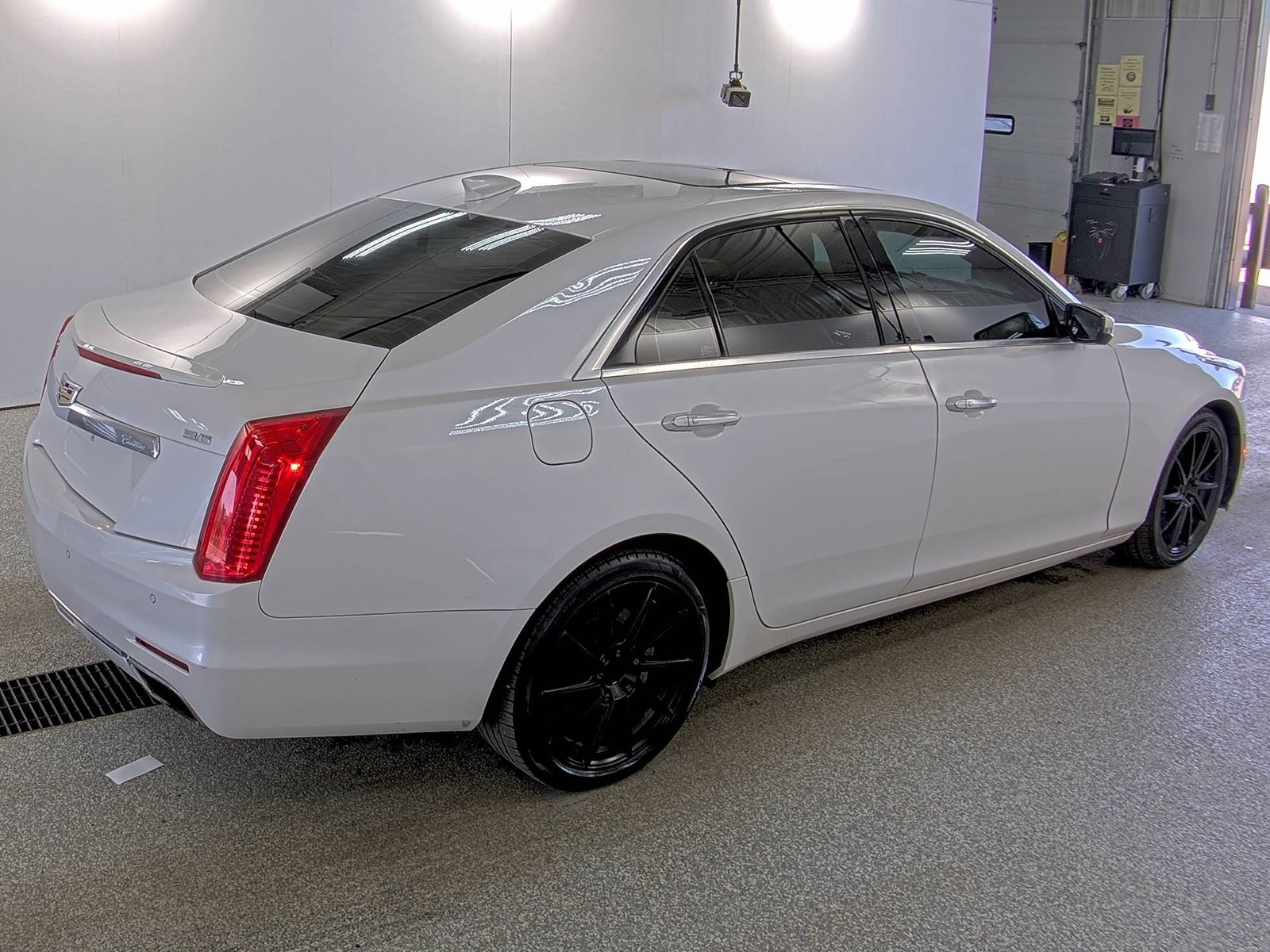 2016 Cadillac CTS Sedan Luxury photo 3