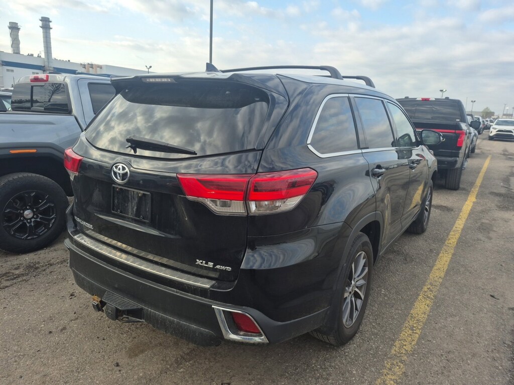 Used 2019 Toyota Highlander XLE SUV