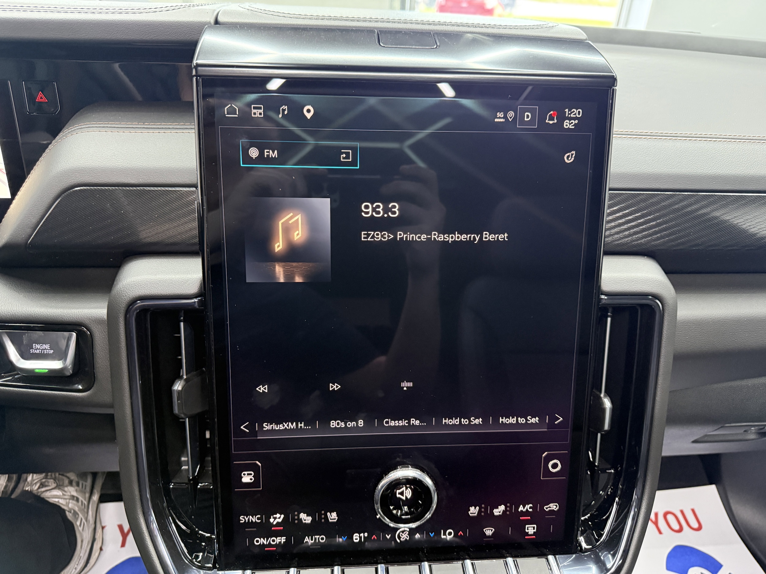 2026 GMC Yukon AT4 - Photo 19