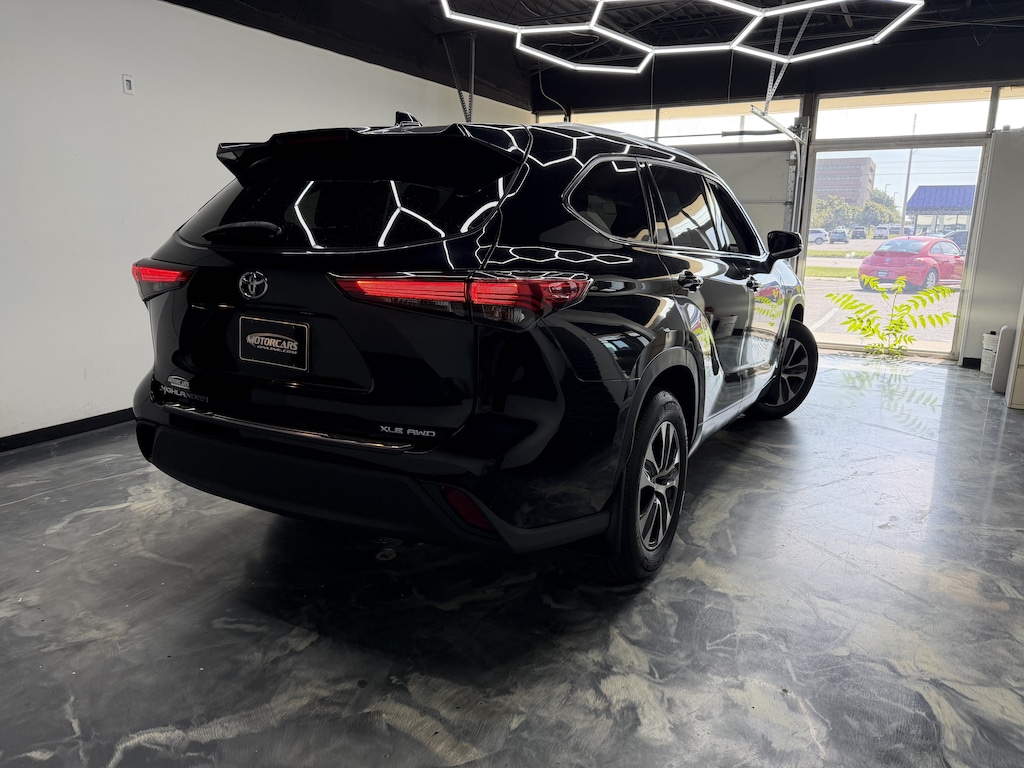 Used 2020 Toyota Highlander XLE SUV