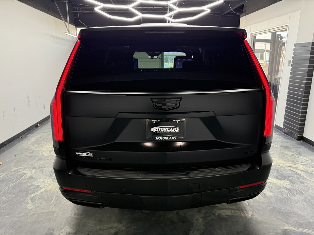 Used 2025 Cadillac Escalade 4WD Sport Platinum SUV