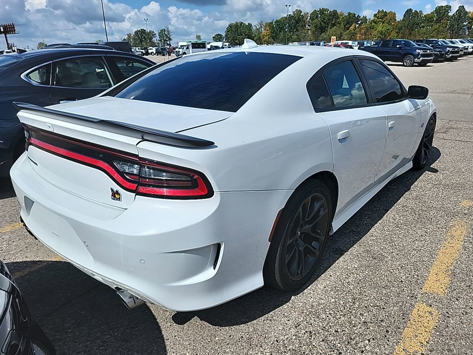 2020 Dodge Charger Scat Pack photo 3