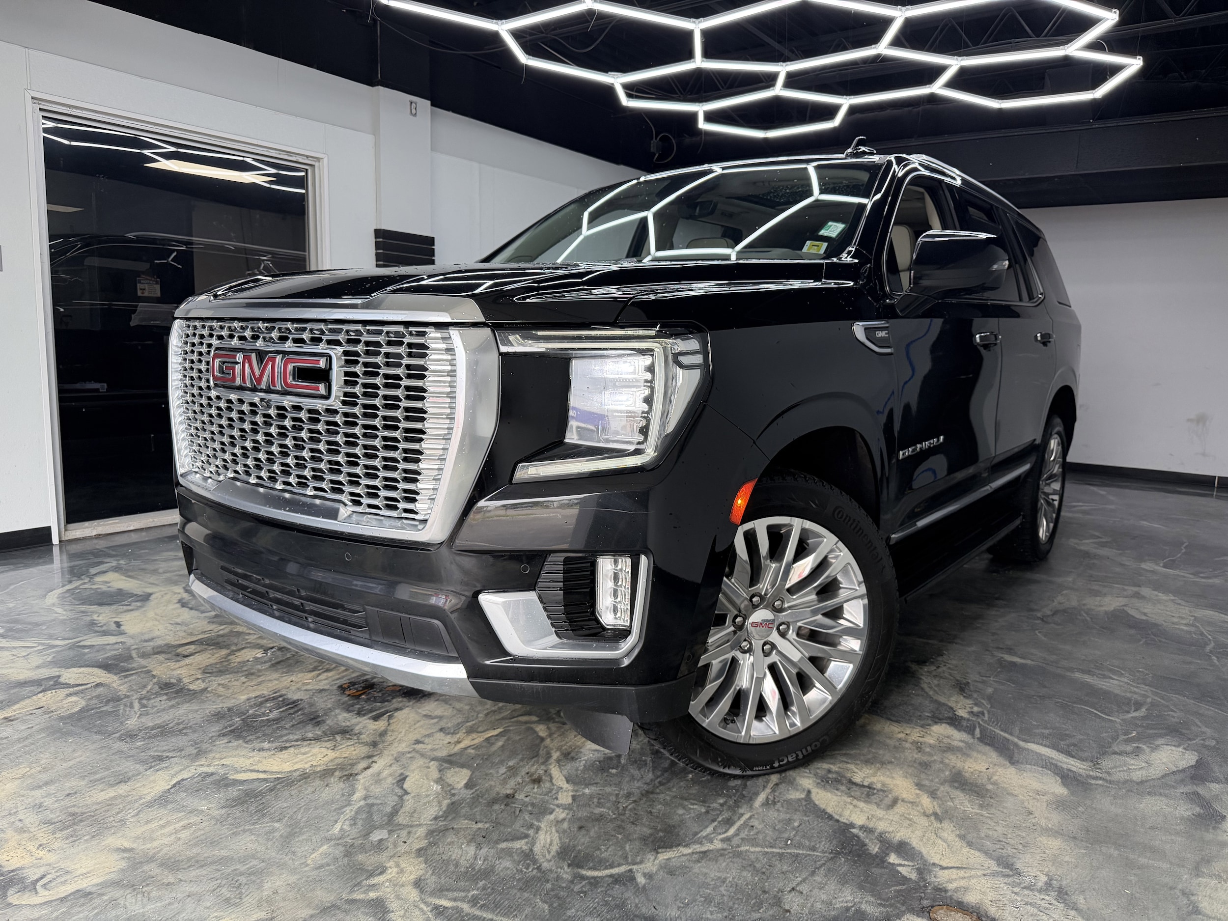 2023 GMC Yukon Denali's photo