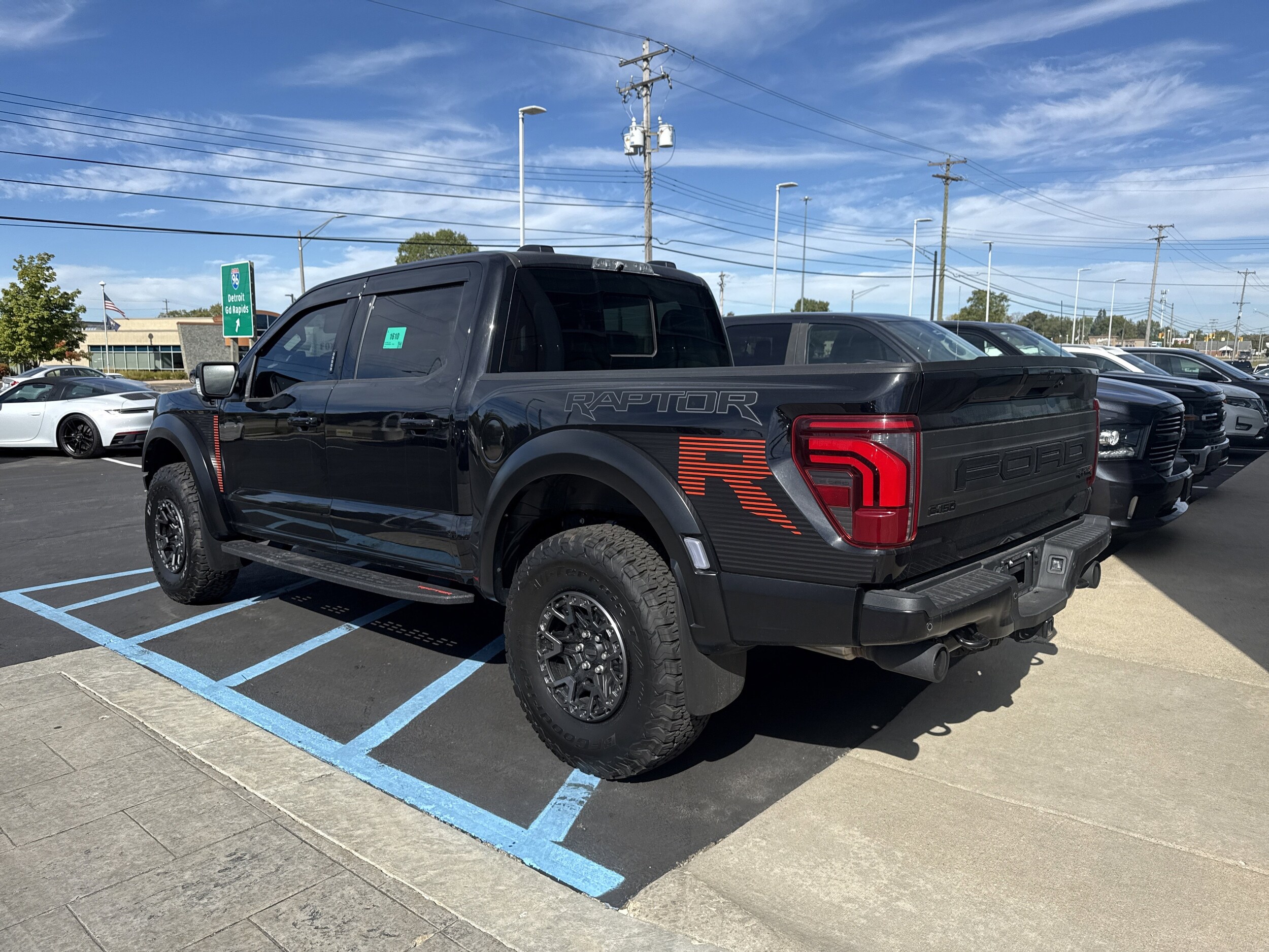 2024 Ford F-150 Raptor photo 2