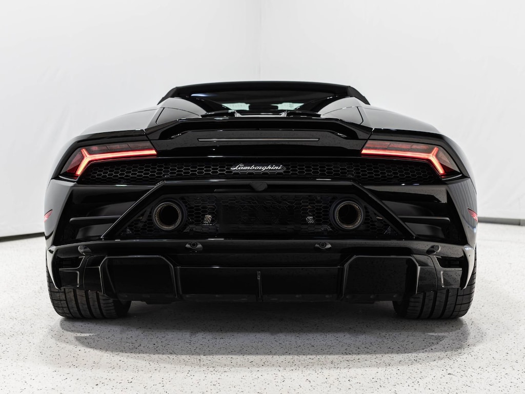 Used 2022 Lamborghini Huracan EVO Spyder RWD