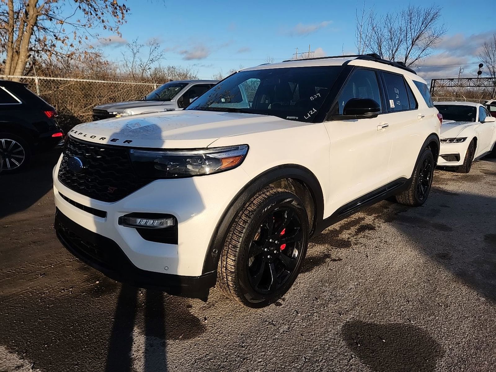 2020 Ford Explorer ST's photo