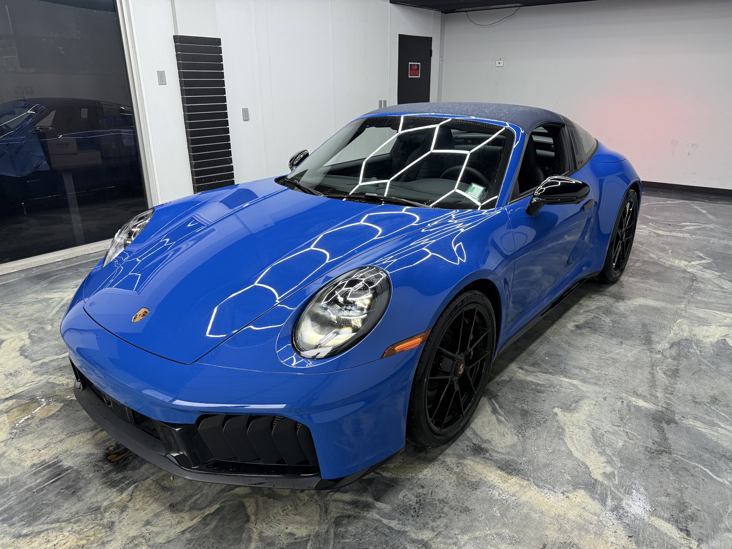 2026 Porsche 911 Targa GTS - Photo 27