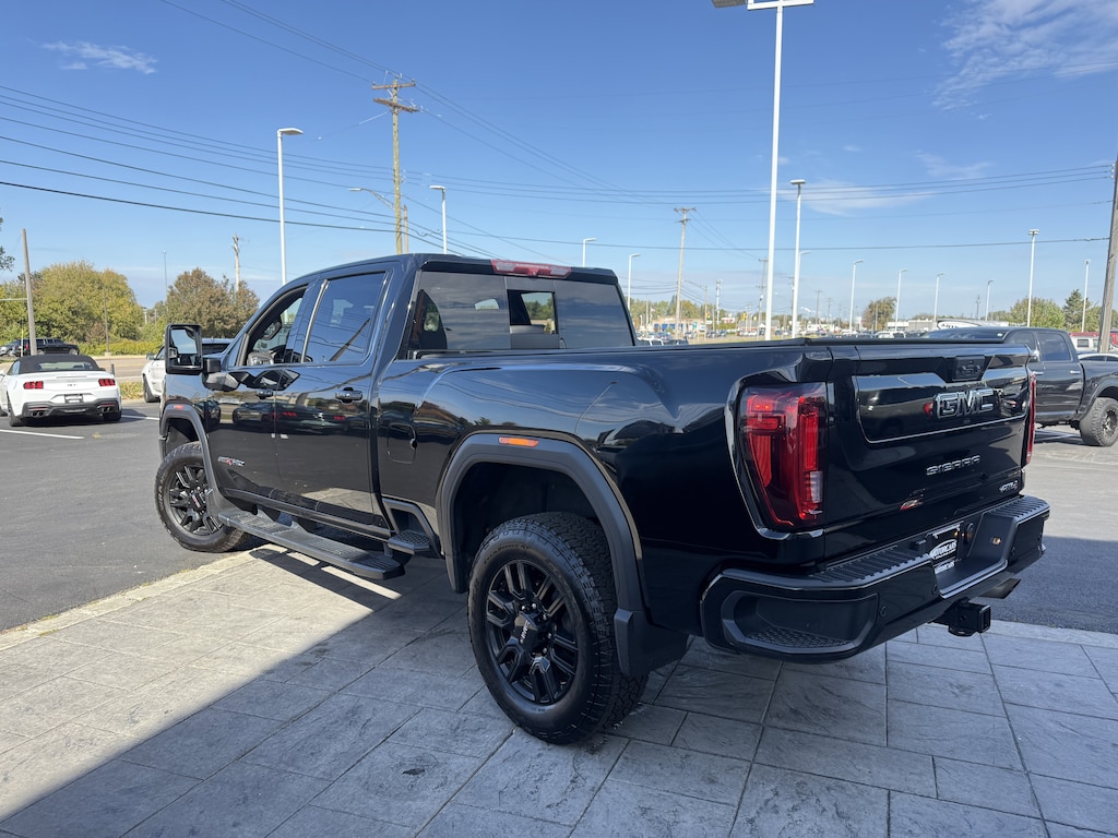 Used 2022 GMC Sierra 2500HD AT4 Truck Crew Cab