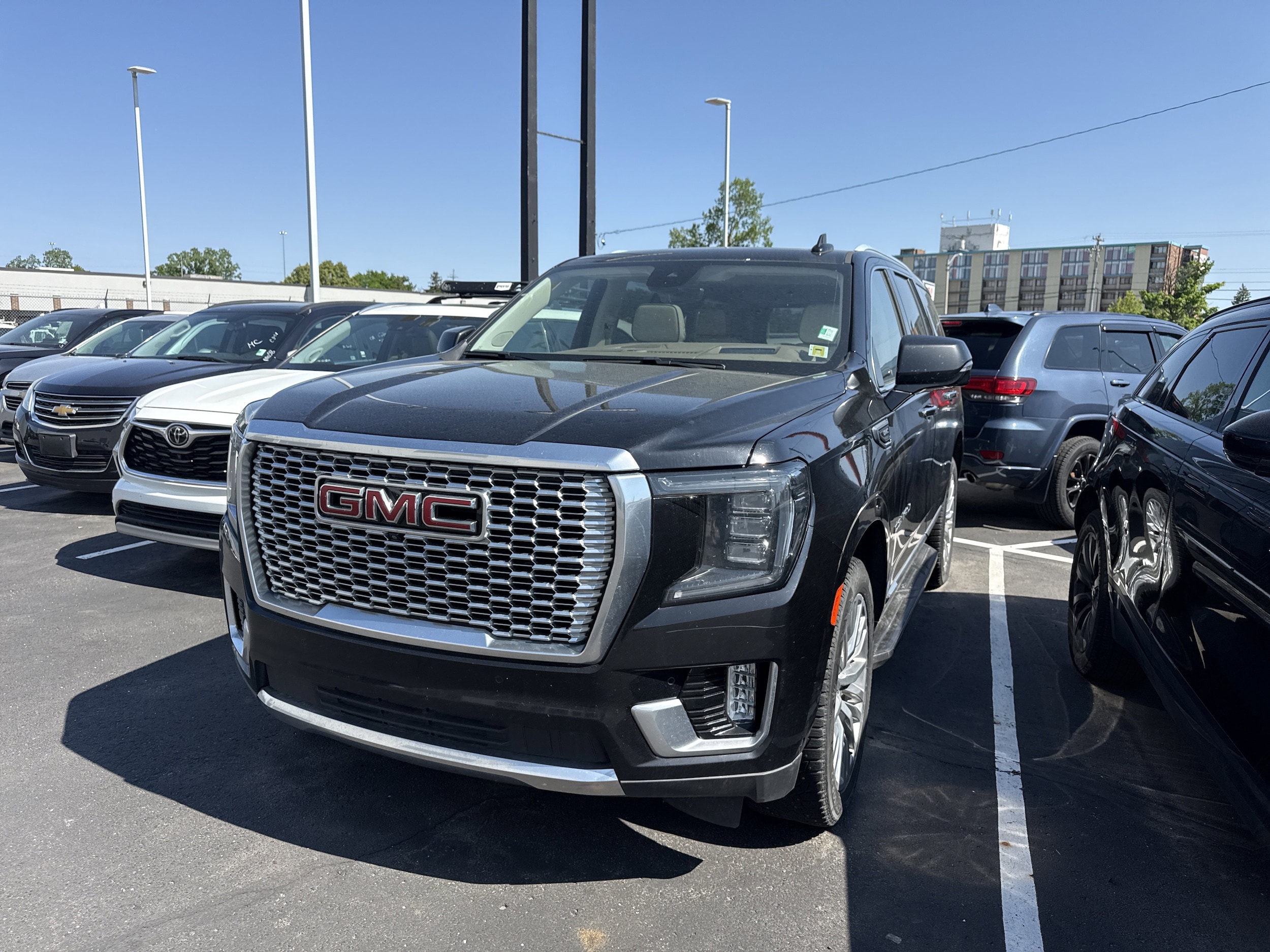 2023 GMC Yukon Denali's photo
