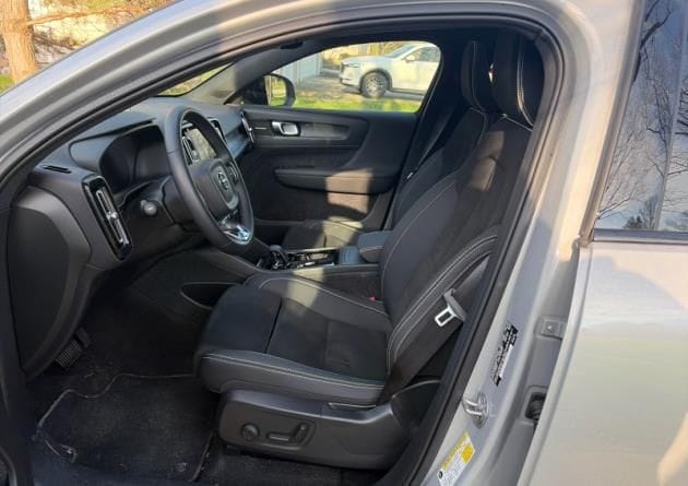 Used 2023 Volvo C40 Ultimate with VIN YV4ED3GM0P2045553 for sale in Bedford, OH