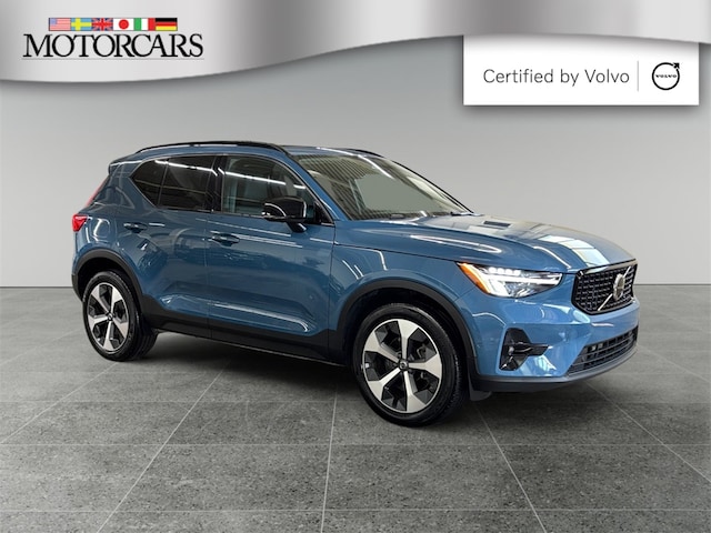 2023 Volvo XC40 B5 Plus Dark Theme SUV 41217A for sale near Cleveland