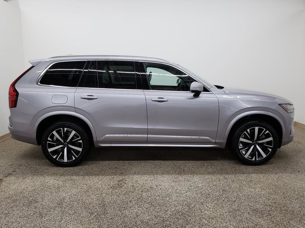 New 2026 Volvo XC90 B5 Core SUV