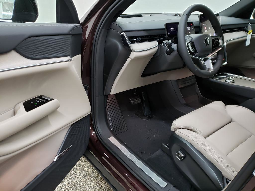 2025 Volvo EX90 Ultra - Photo 6