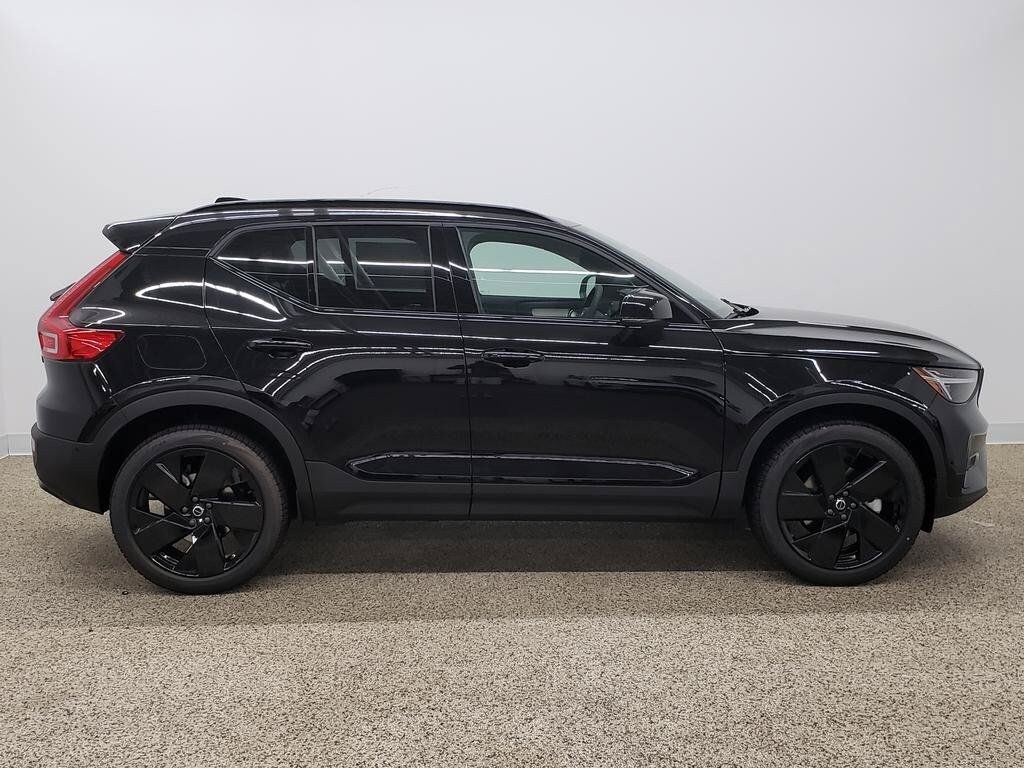 New 2026 Volvo XC40 B5 Ultra Black Edition SUV