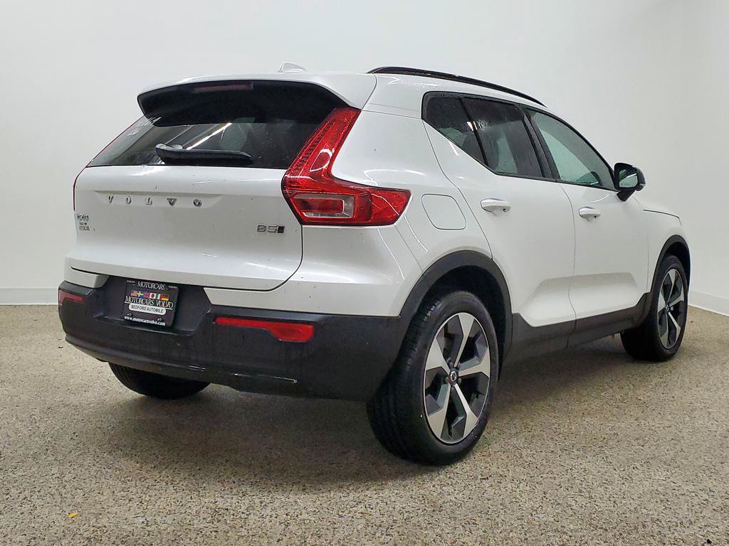 New 2026 Volvo XC40 B5 Plus SUV