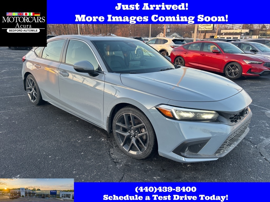 2022 Honda Civic Hatchback Sport Touring's photo