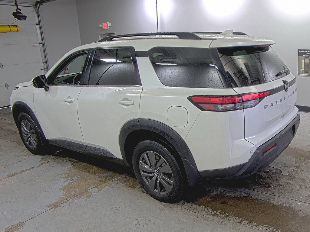 Used 2024 Nissan Pathfinder SV SUV