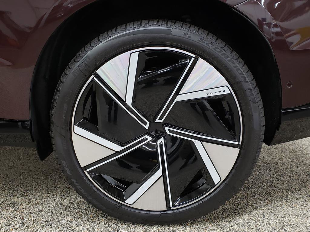 2025 Volvo EX90 Ultra - Photo 12
