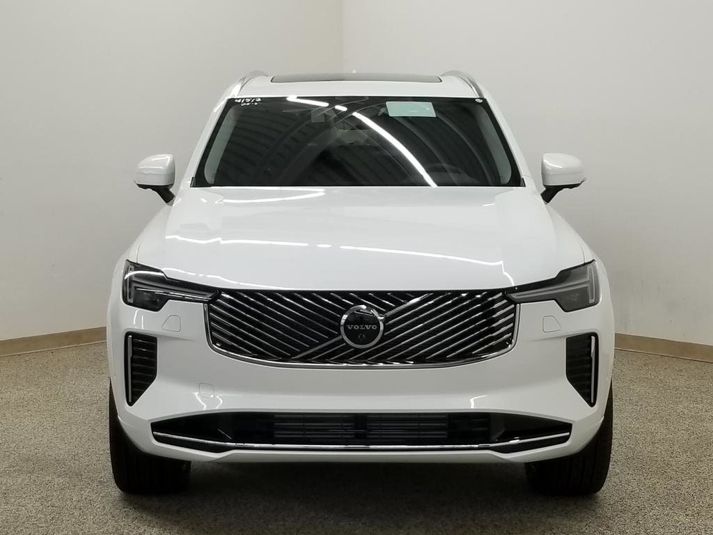 2025 Volvo XC90 Plus - Photo 5
