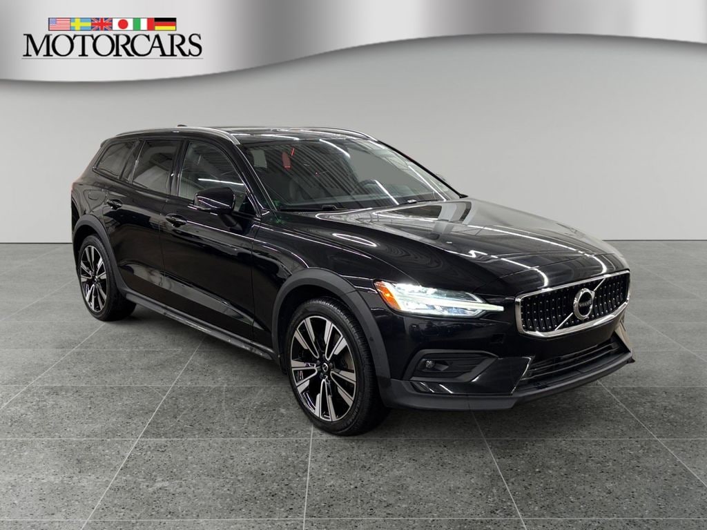 Used 2022 Volvo V60 Cross Country T5 Wagon