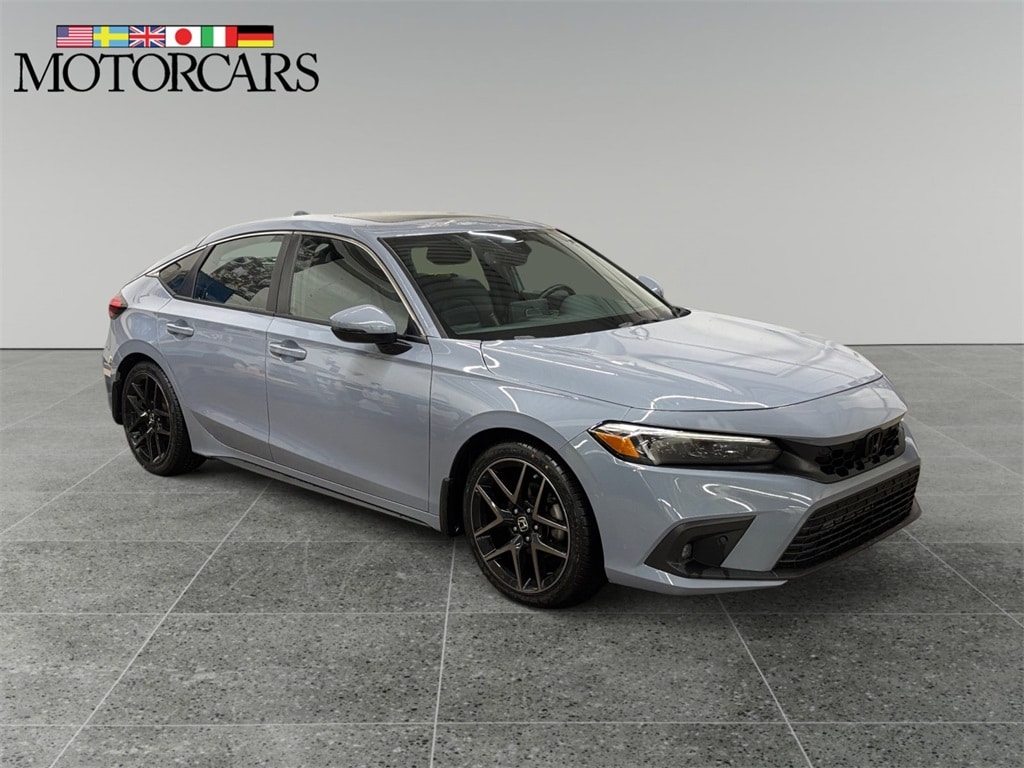 2022 Honda Civic Hatchback Sport Touring's photo