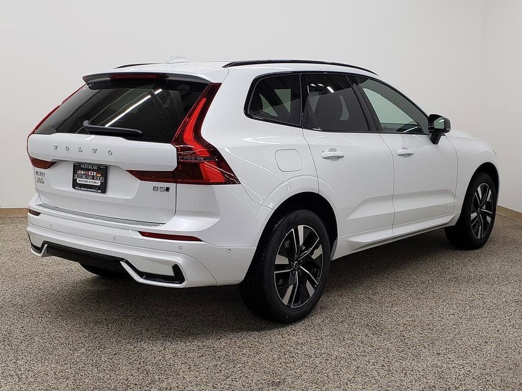New 2026 Volvo XC60 B5 Plus SUV