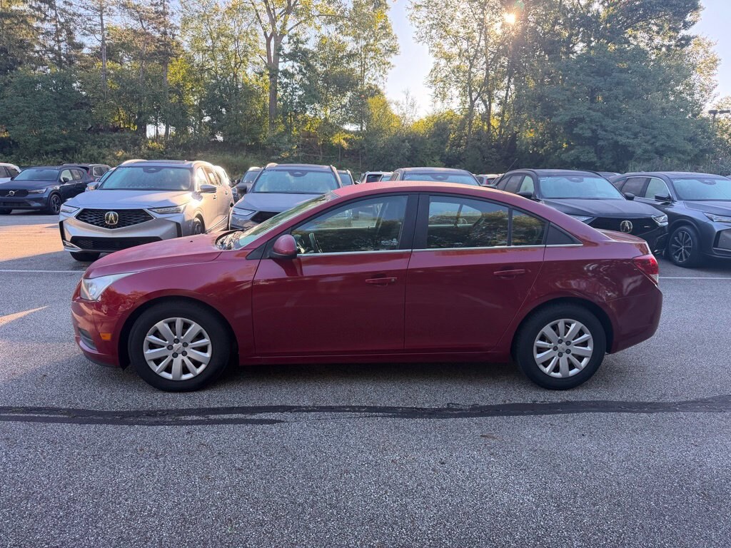Used 2011 Chevrolet Cruze LT Sedan