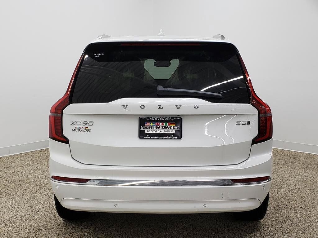 New 2026 Volvo XC90 B5 Core SUV