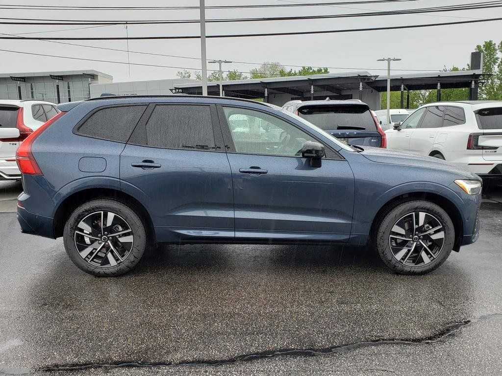 New 2026 Volvo XC60 B5 Plus SUV