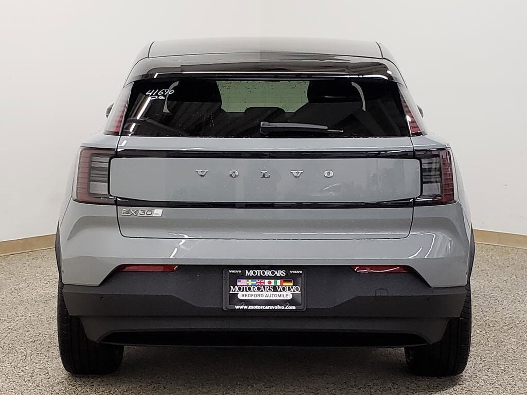 New 2026 Volvo EX30 Twin Motor Ultra SUV