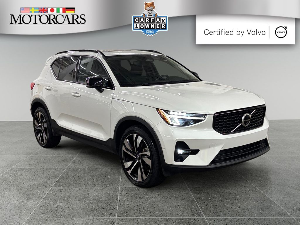 2024 Volvo XC40
