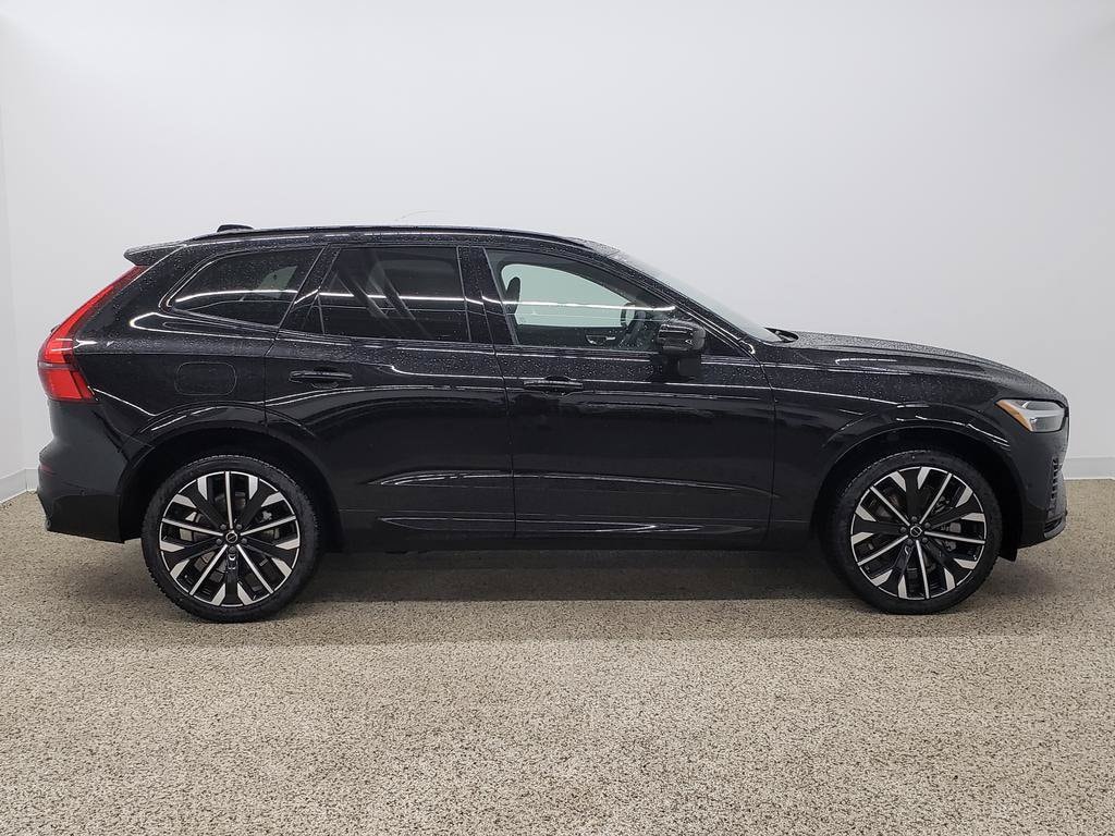 New 2026 Volvo XC60 plug-in hybrid T8 Ultra SUV