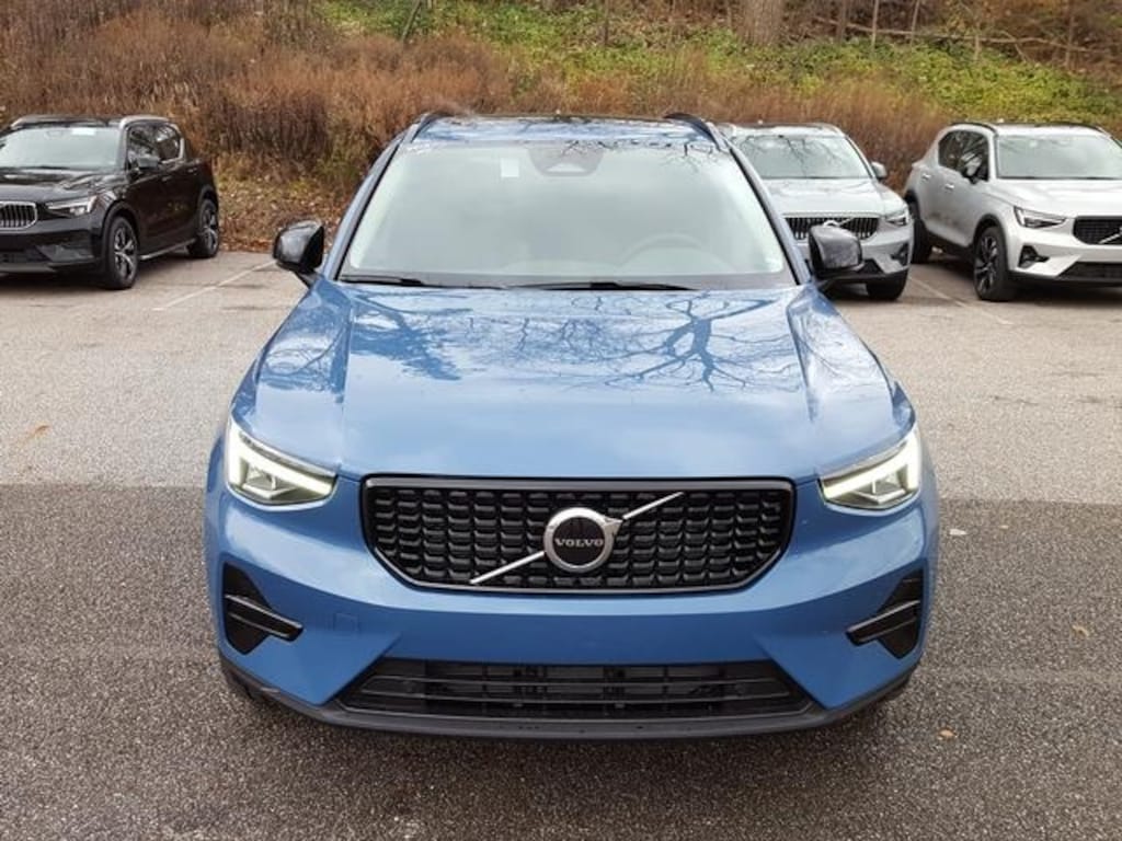 New 2024 Volvo XC40 for sale in Bedford, OH Near Cleveland