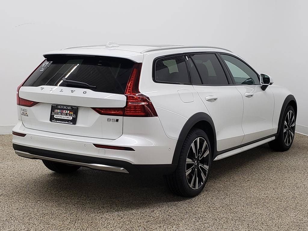 New 2026 Volvo V60 Cross Country B5 Ultra Wagon