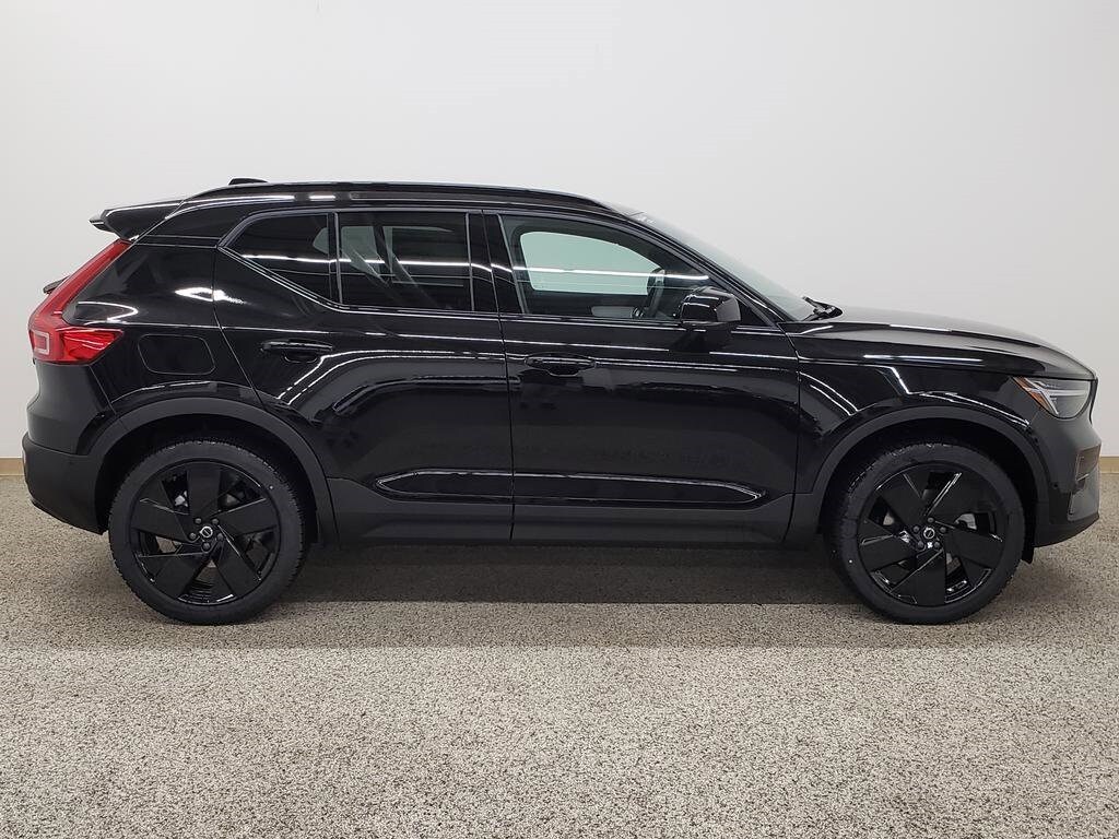 New 2026 Volvo XC40 B5 Ultra Black Edition SUV