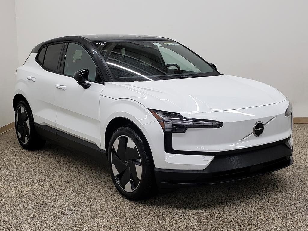 2026 Volvo EX30 Plus's photo