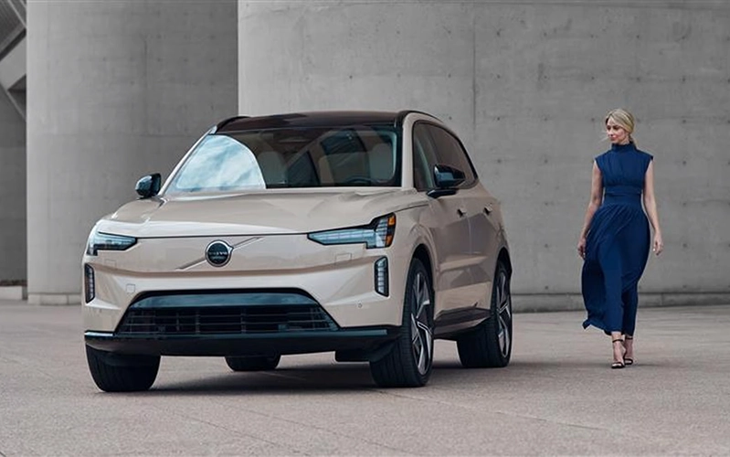 Volvo Electric Vehicle Service