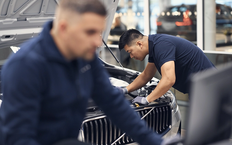 Volvo Service Technician 