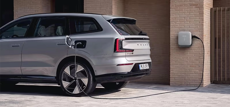 Volvo EX90 Charging