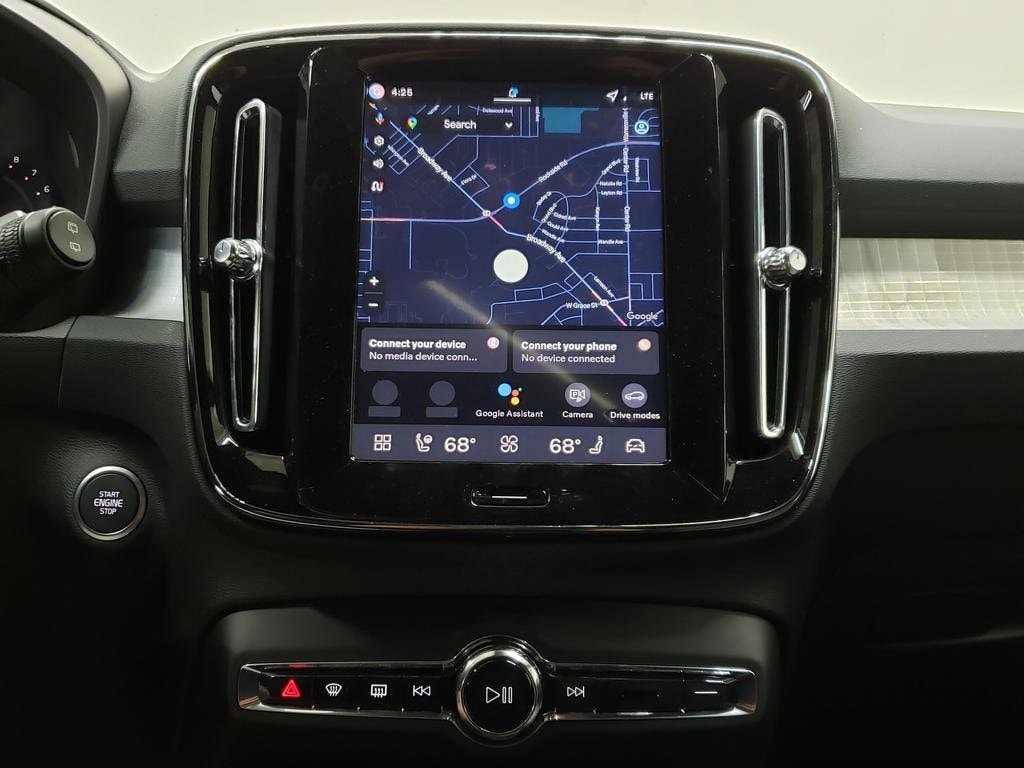 2026 Volvo XC40 Core - Photo 11