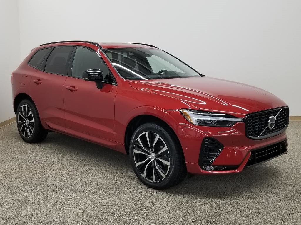 2025 Volvo XC60 B5 Plus