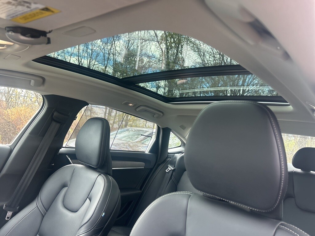 Certified 2024 Volvo S90 Recharge Plug-In Hybrid Ultimate Sedan