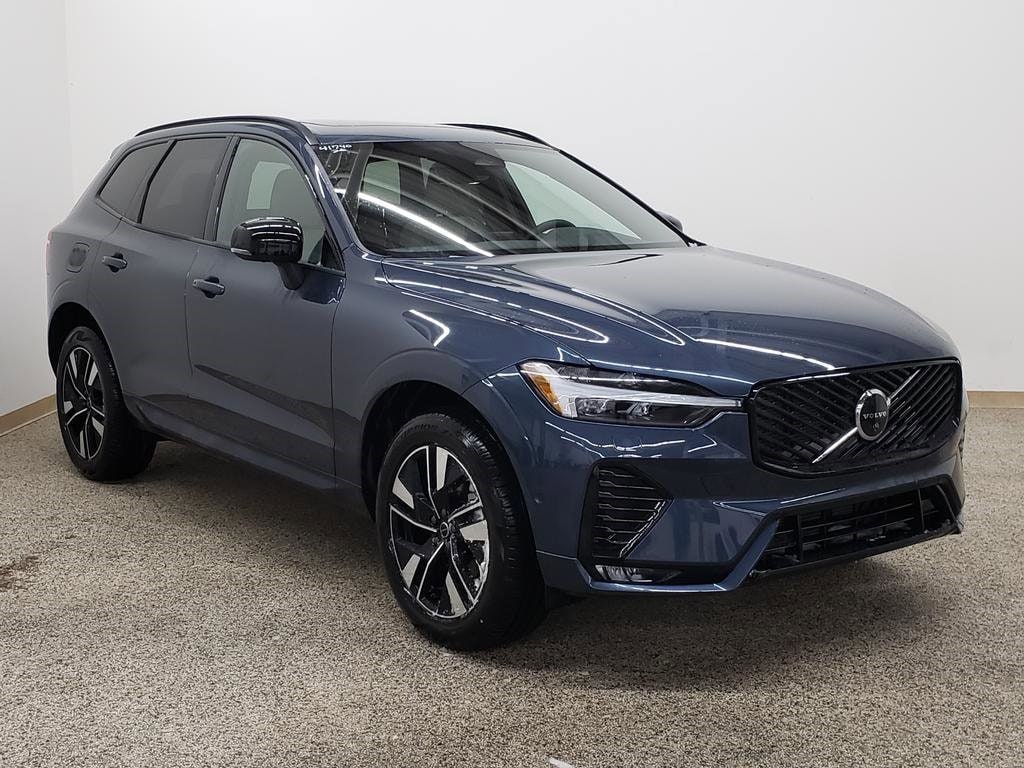 New 2026 Volvo XC60 B5 Plus SUV