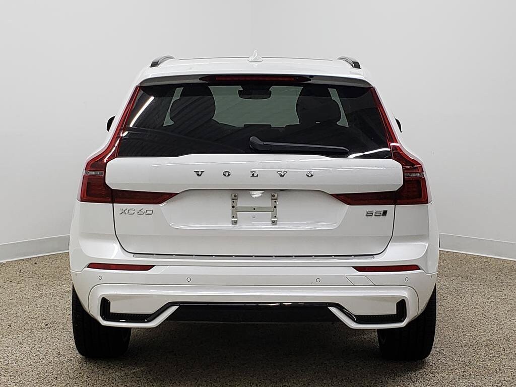 New 2026 Volvo XC60 B5 Ultra SUV